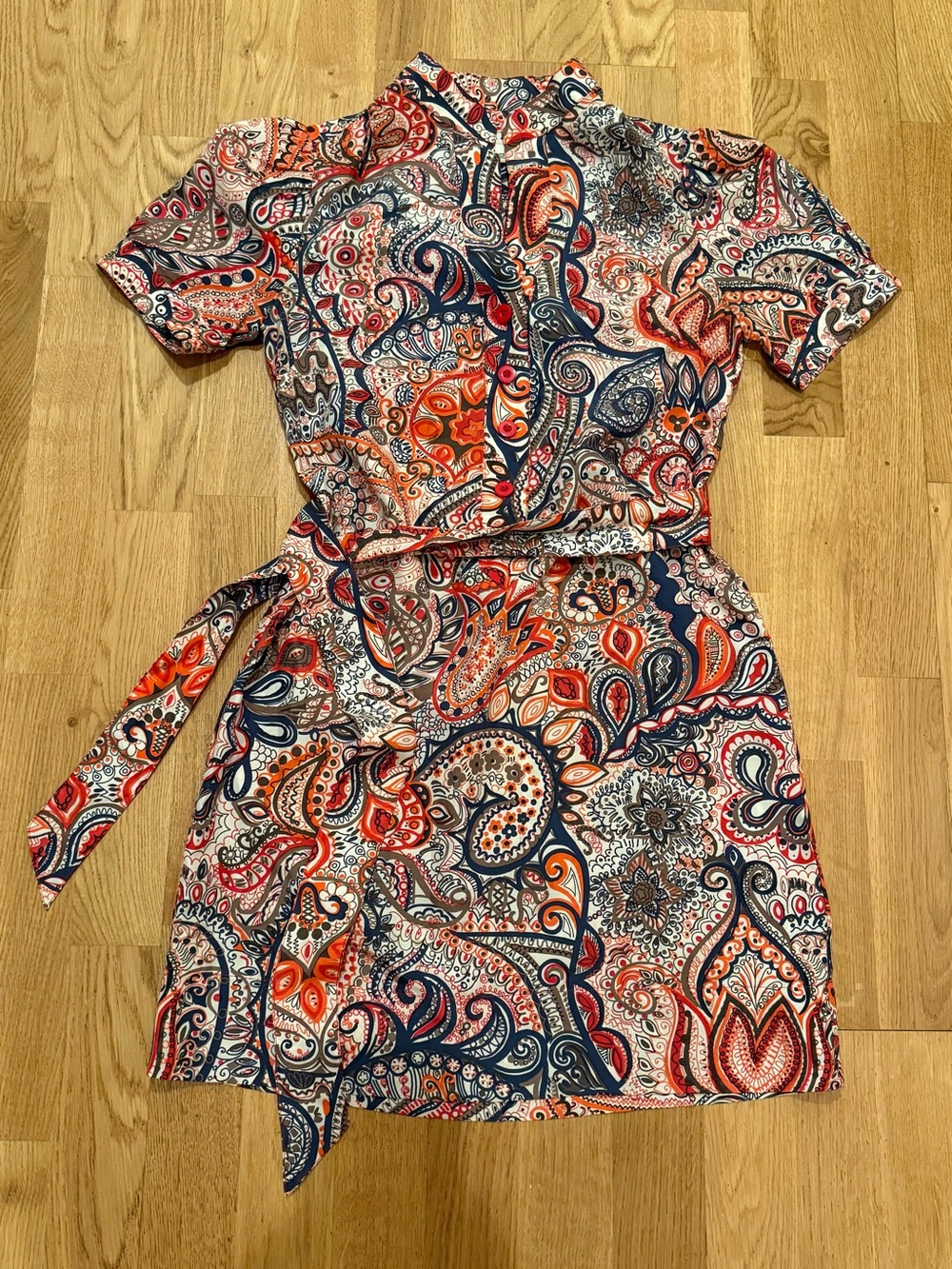 Banana Republic Short Paisley Dress in Red, Navy, Cream